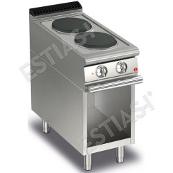 Με ερμάριο ανοιχτό