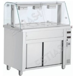 With full showcase vitrine